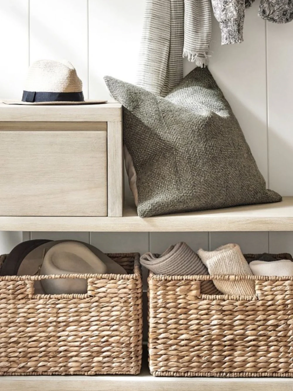 NWT Pottery Barn Faye Linen Textured Pillow Cover, 20